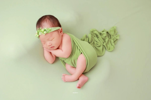 高唐宝宝趴着睡是积食吗 高唐宝宝趴着睡是积食吗